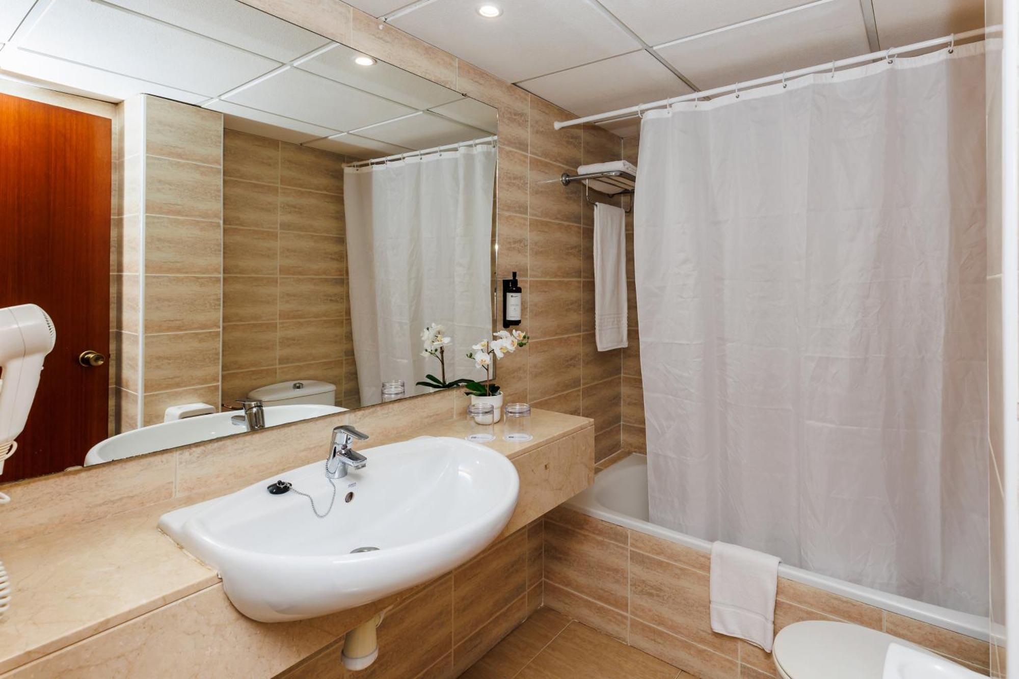 Bellevue Belsana Otel Puerto Colom Dış mekan fotoğraf